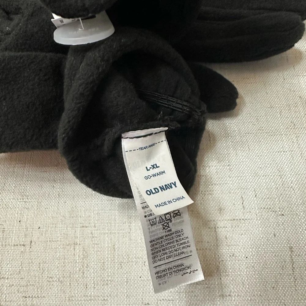 Old Navy Charcoal Winter Gloves